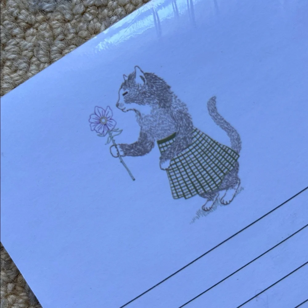 Cat x 2 Molly & Rex Girlish Cat with flower notepad + white cat face bowl